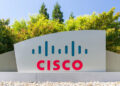 Cisco supera previsiones, pero decepciona con su guía y la acción se desploma 7%