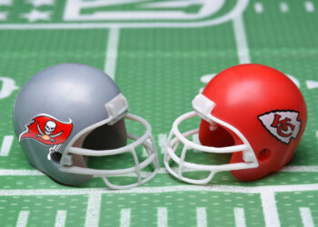 Las automotrices levantaron el pie del acelerador publicitario en el Super Bowl 2026