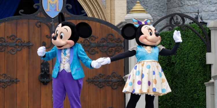 Disney reporta un trimestre sólido impulsado por parques y streaming