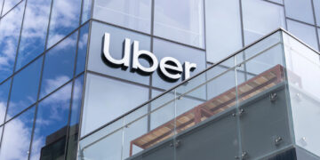 Uber acelera sus ingresos, pero enfría al mercado con una guía prudente para 2026