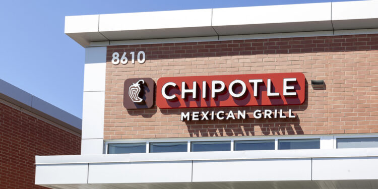 Chipotle decepciona al mercado pese a superar expectativas y prolonga su racha de menor afluencia