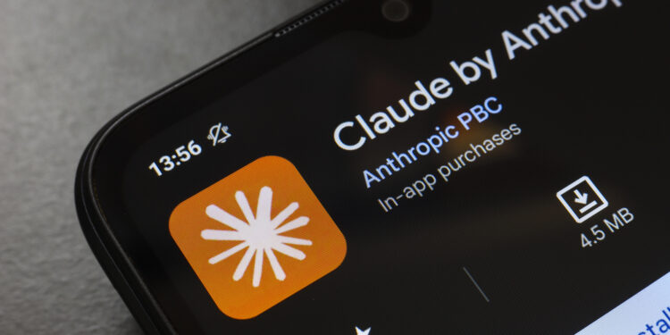 Anthropic cuestiona el modelo publicitario de OpenAI en el Super Bowl