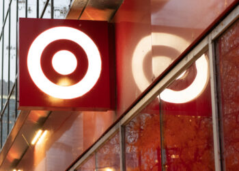 Target recorta puestos corporativos y refuerza tiendas para reconquistar a clientes insatisfechos