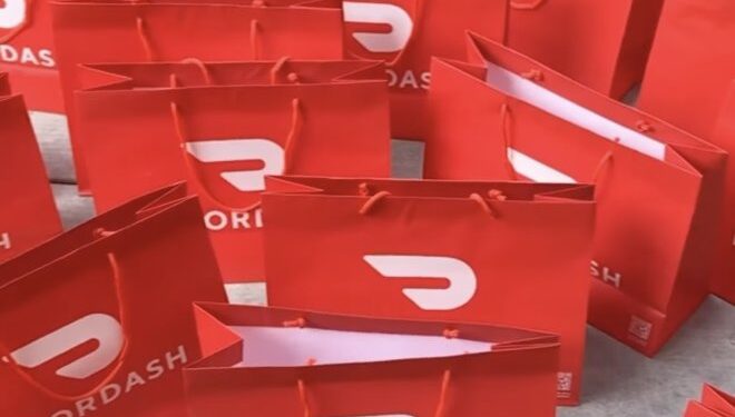 DoorDash sufre altibajos en el valor de sus acciones tras resultados débiles y previsión conservadora