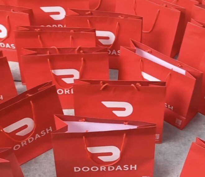 DoorDash sufre altibajos en el valor de sus acciones tras resultados débiles y previsión conservadora