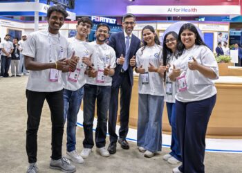 India dijo que invertirá $200 mil millones en IA durante cumbre tecnológica: Aquí lo más relevante