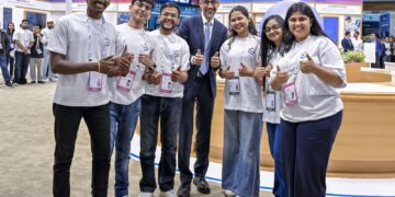 India dijo que invertirá $200 mil millones en IA durante cumbre tecnológica: Aquí lo más relevante