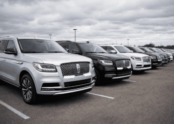 Ford retira más de 254,000 SUV en EE.UU. por fallo de software que afecta sistemas de seguridad