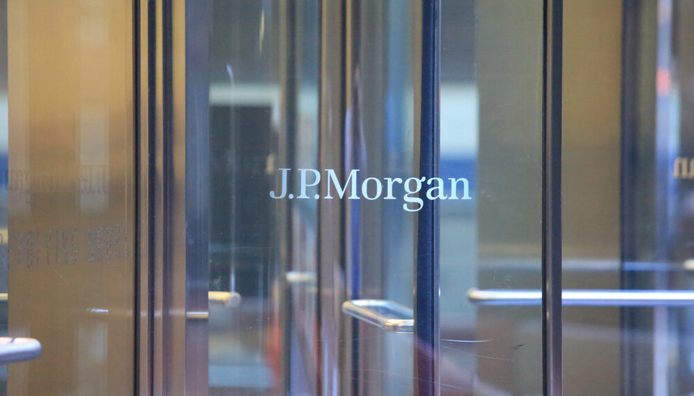 JPMorgan Chase blinda sus arcas: El gigante bancario recorta el crédito privado ante la amenaza de la IA