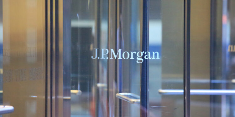 JPMorgan Chase blinda sus arcas: El gigante bancario recorta el crédito privado ante la amenaza de la IA
