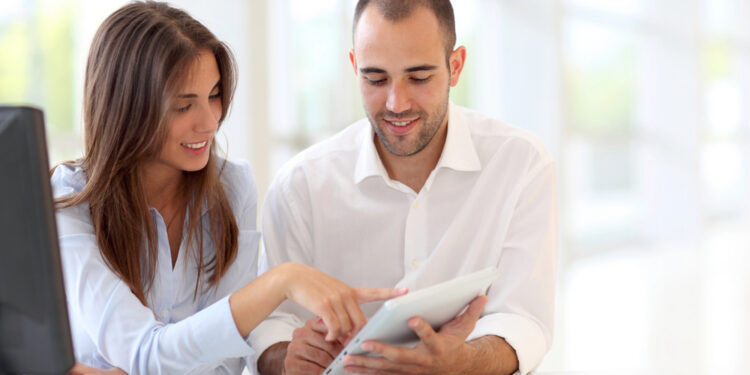 Cómo fortalecer la comunicación financiera en pareja – La libreta financiera de Natalia