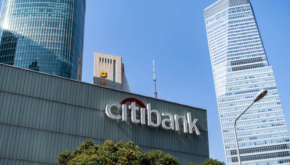 Irán declara a bancos de EE.UU. en Oriente Medio como “objetivo legítimo”