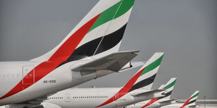 Cielos cerrados en oriente medio: ¿Cuál es la situación en los aeropuertos de Dubai, Doha y Estambúl?