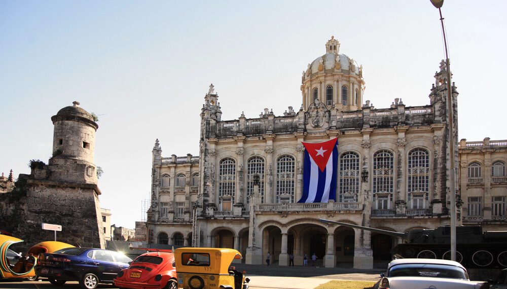 Trump contempla el control total de Cuba mientras colapsa la red energética de la isla