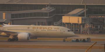 Emirates y Etihad prolongan suspensión de vuelos tras escalada de ataques iraníes