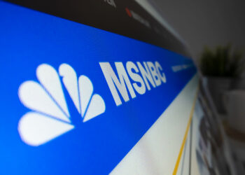 Versant reporta caída de ingresos en su primer informe tras separarse de Comcast