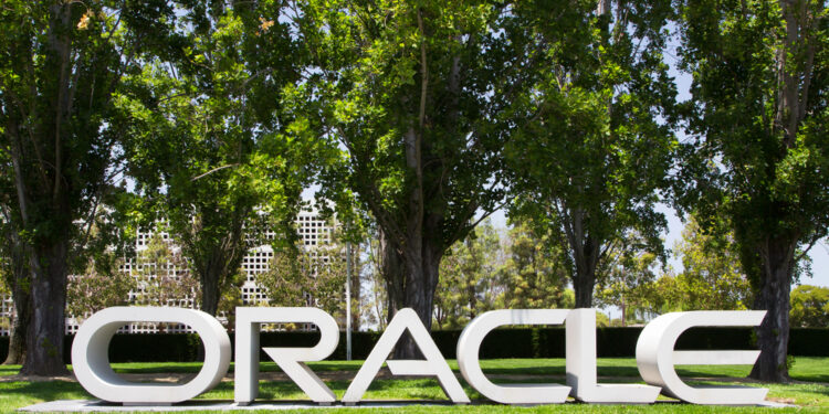 Acciones de Oracle al alza luego de sólidos resultados trimestrales y señales de control de su gasto en iA