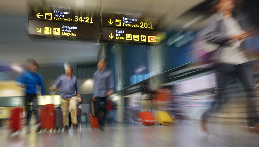 Escalada en las tarifas aéreas: El costo de viajar se duplica por el conflicto en Irán