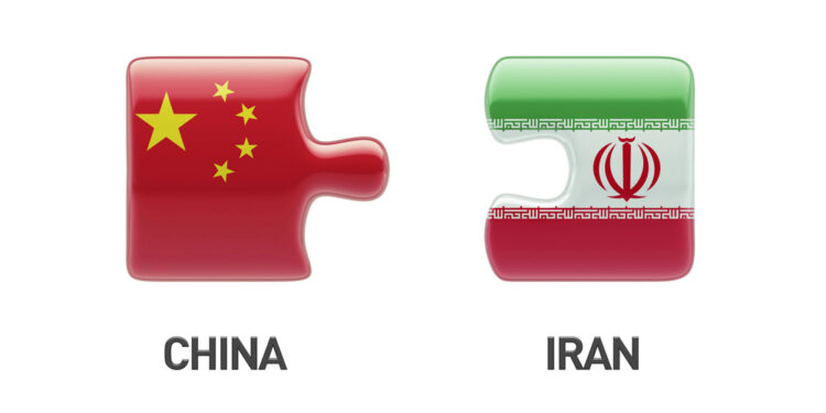 Petróleo iraní fluye en grandes cantidades hacia China