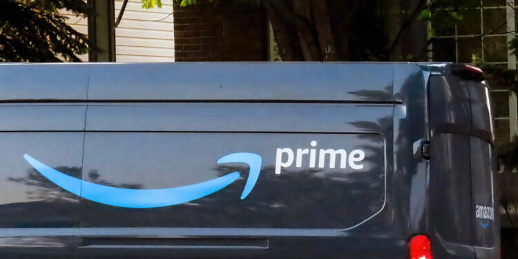 Amazon acelera entregas en EE.UU. con envíos en una y tres horas