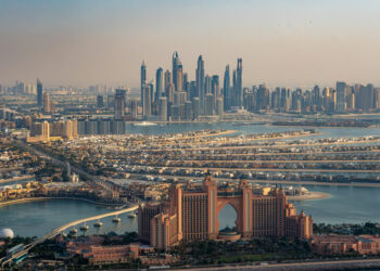 Ataques y restricciones en Dubái y Qatar: Conoce la cifra total de interceptaciones en los EAU