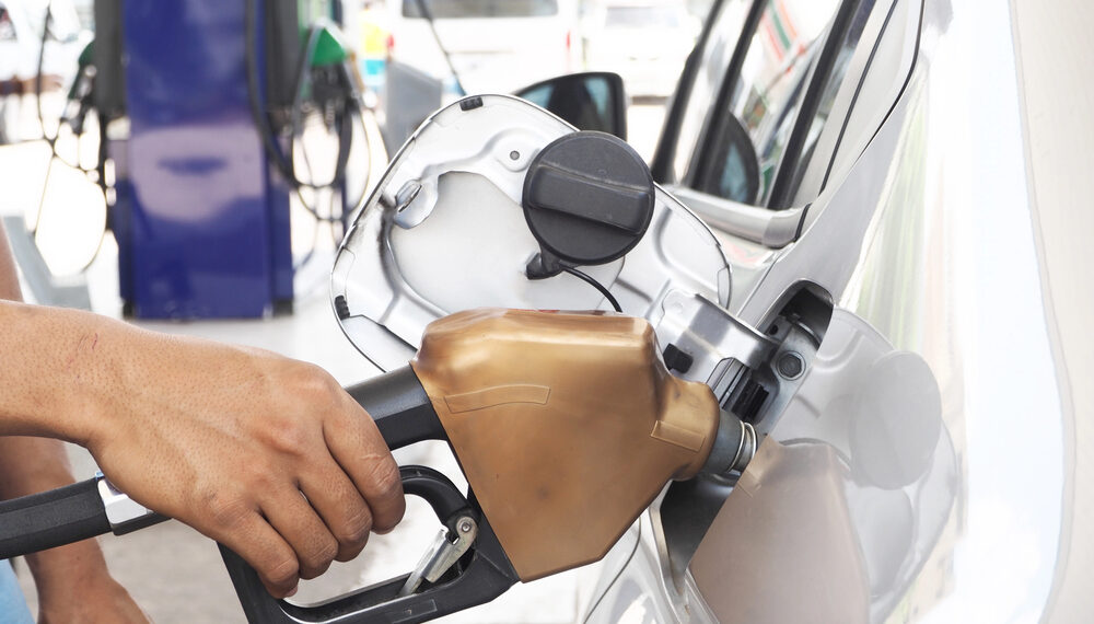 Washington proyecta caída del precio de la gasolina mientras el conflicto con Irán sacude el mercado energético