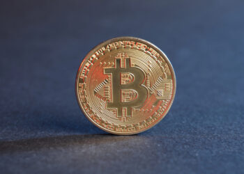 Trump respalda a las criptomonedas en disputa con la banca por los rendimientos de las stablecoins