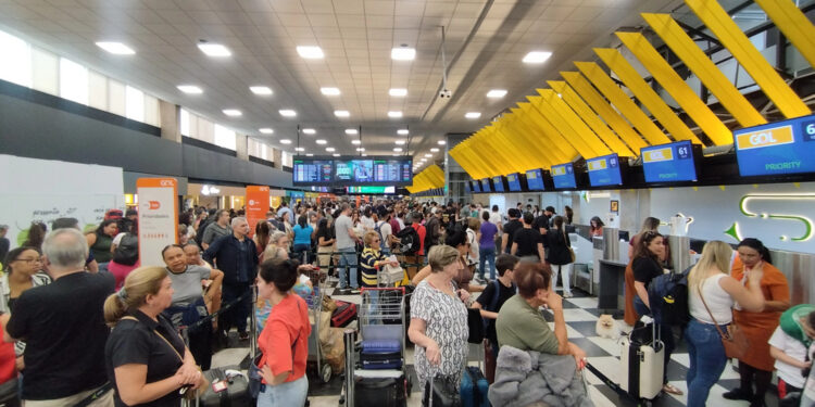 Caos en aeropuertos de EE.UU. por falta de personal de la TSA en medio del cierre del gobierno