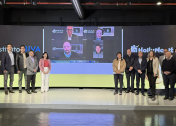 BIVA y HollyMontt impulsan el acceso a tecnología financiera en universidades mexicanas