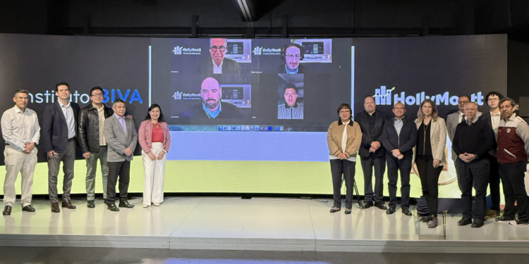 BIVA y HollyMontt impulsan el acceso a tecnología financiera en universidades mexicanas