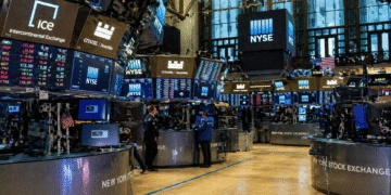 Wall Street marca nuevos récords pese al repunte del petróleo por tensión con Irán