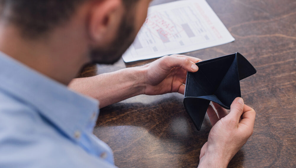 “No tenía crédito en Estados Unidos”: La realidad que enfrentan millones al empezar desde cero