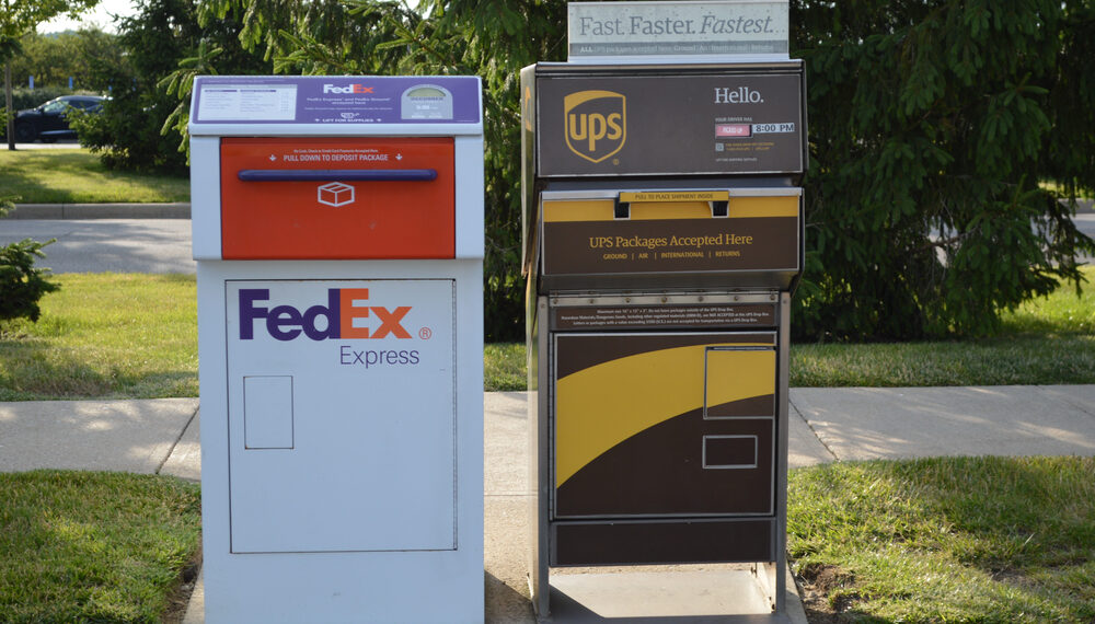 UPS y FedEx inician reembolsos de aranceles, pero el alivio tardará en llegar