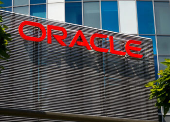 Oracle sube 6% y Bloom Energy se dispara 23% tras acuerdo clave: ¿De qué se trata?