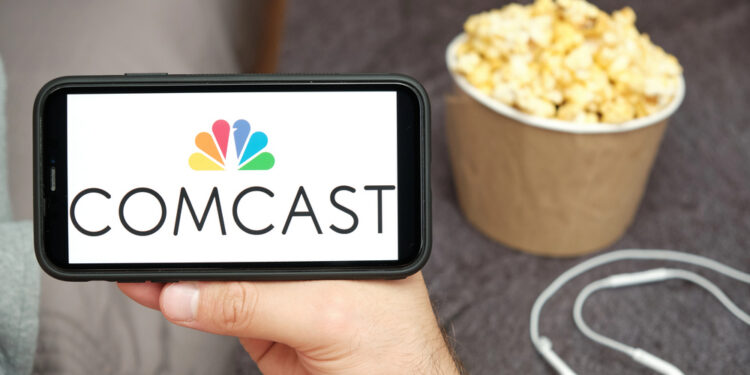 Comcast supera expectativas, pero sigue perdiendo clientes de banda ancha