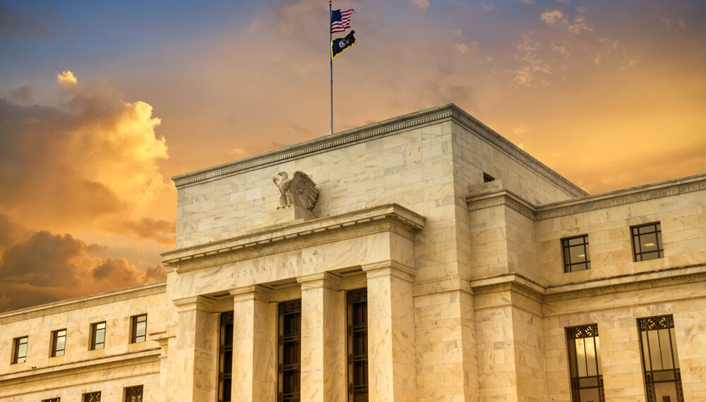 Warsh revela patrimonio superior a $100 millones en medio de su nominación para liderar la FED