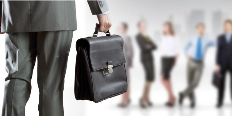 Dinamismo en el sector privado: Pequeñas empresas y salud sostienen el empleo en marzo