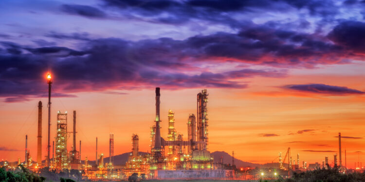 Conflicto en Irán sacude petróleo y materias primas – Luis Otero