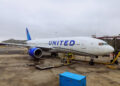United Airlines eleva tarifas de equipaje ante la escalada en los costos de combustible