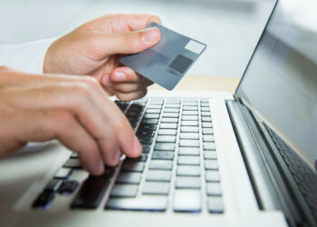 La forma más rápida de empezar a construir crédito en Estados Unidos (sin historial previo)