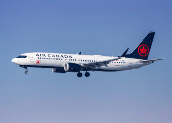 Air Canada recorta rutas en EE.UU. por alza del combustible tras conflicto con Irán