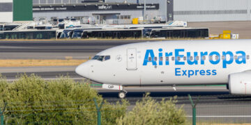 Europa enfrenta riesgo de escasez de combustible para aviones en medio de crisis energética