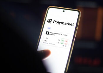 Casa Blanca prohíbe a su personal apostar sobre la guerra con Irán en mercados de predicción