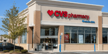 CVS eleva previsiones tras sólidos resultados impulsados por su negocio de seguros