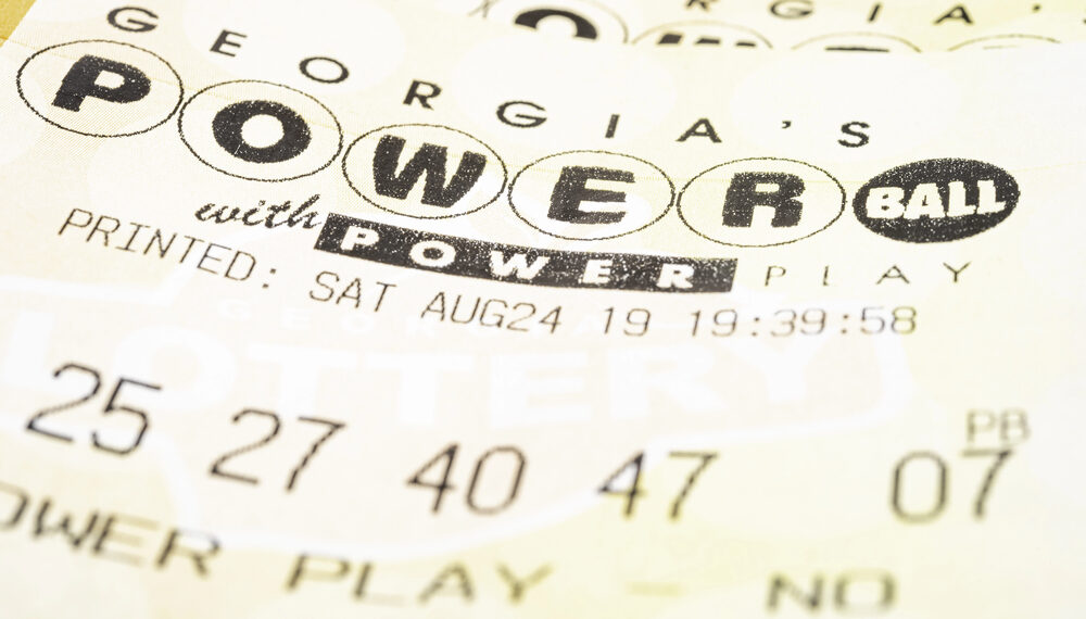Dos boletos ganan el Powerball y reparten premio de $20 millones entre Texas y Florida