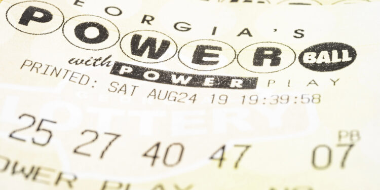 Dos boletos ganan el Powerball y reparten premio de $20 millones entre Texas y Florida