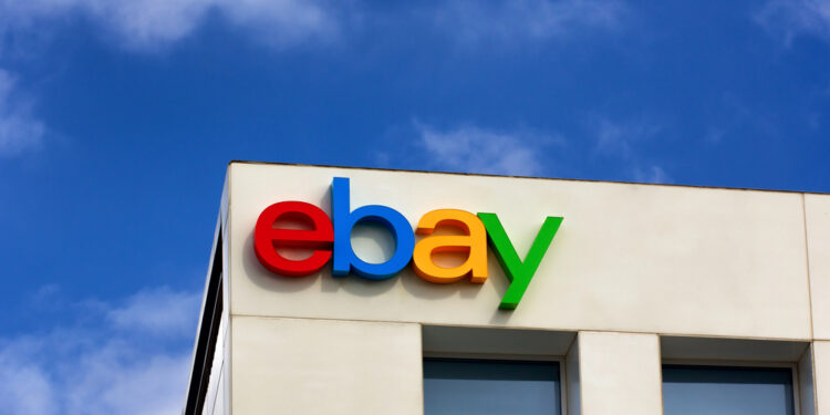 eBay rechaza oferta de compra de GameStop y pone en duda su capacidad financiera