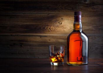 Trump elimina aranceles al whisky y reabre el comercio entre EE.UU. y Reino Unido