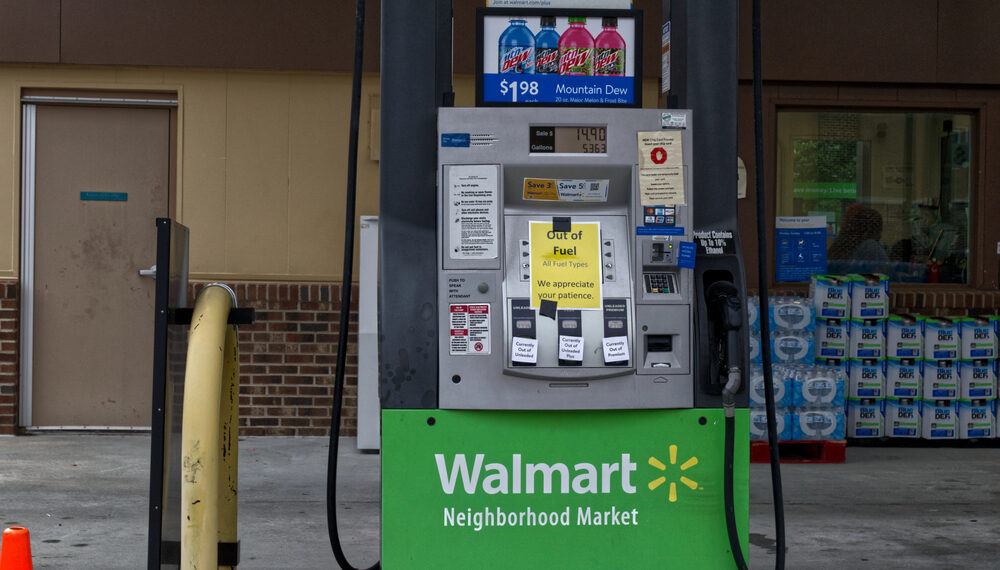Walmart advierte que la gasolina cara podría provocar nuevas subidas de precios en Estados Unidos