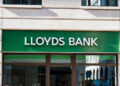 Lloyds supera previsiones con beneficio de $2,740 millones, pero advierte riesgos por tensiones globales